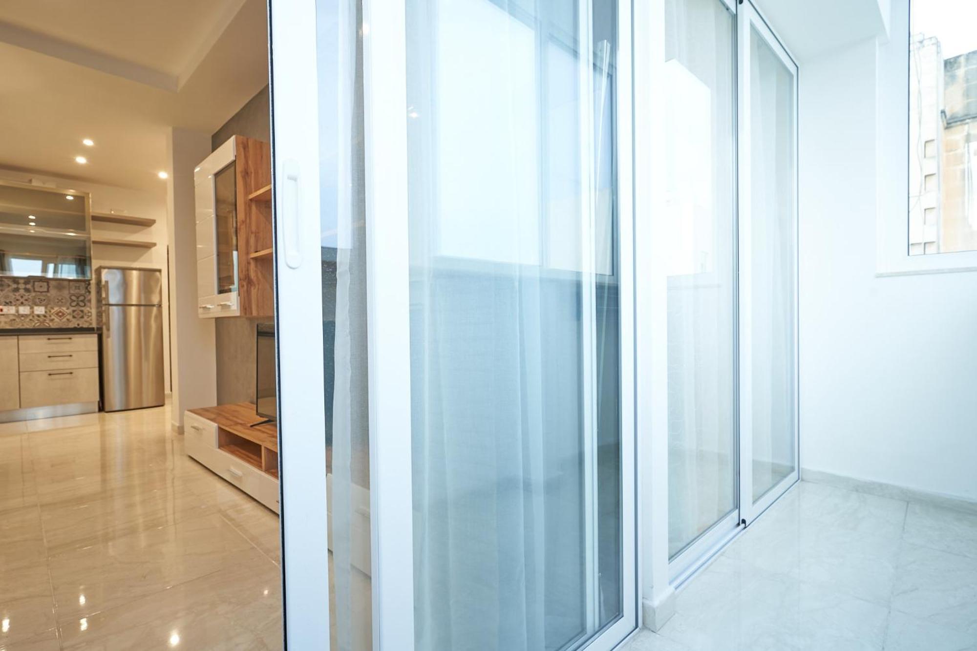 Full Sun Getaway - 1br Sliema