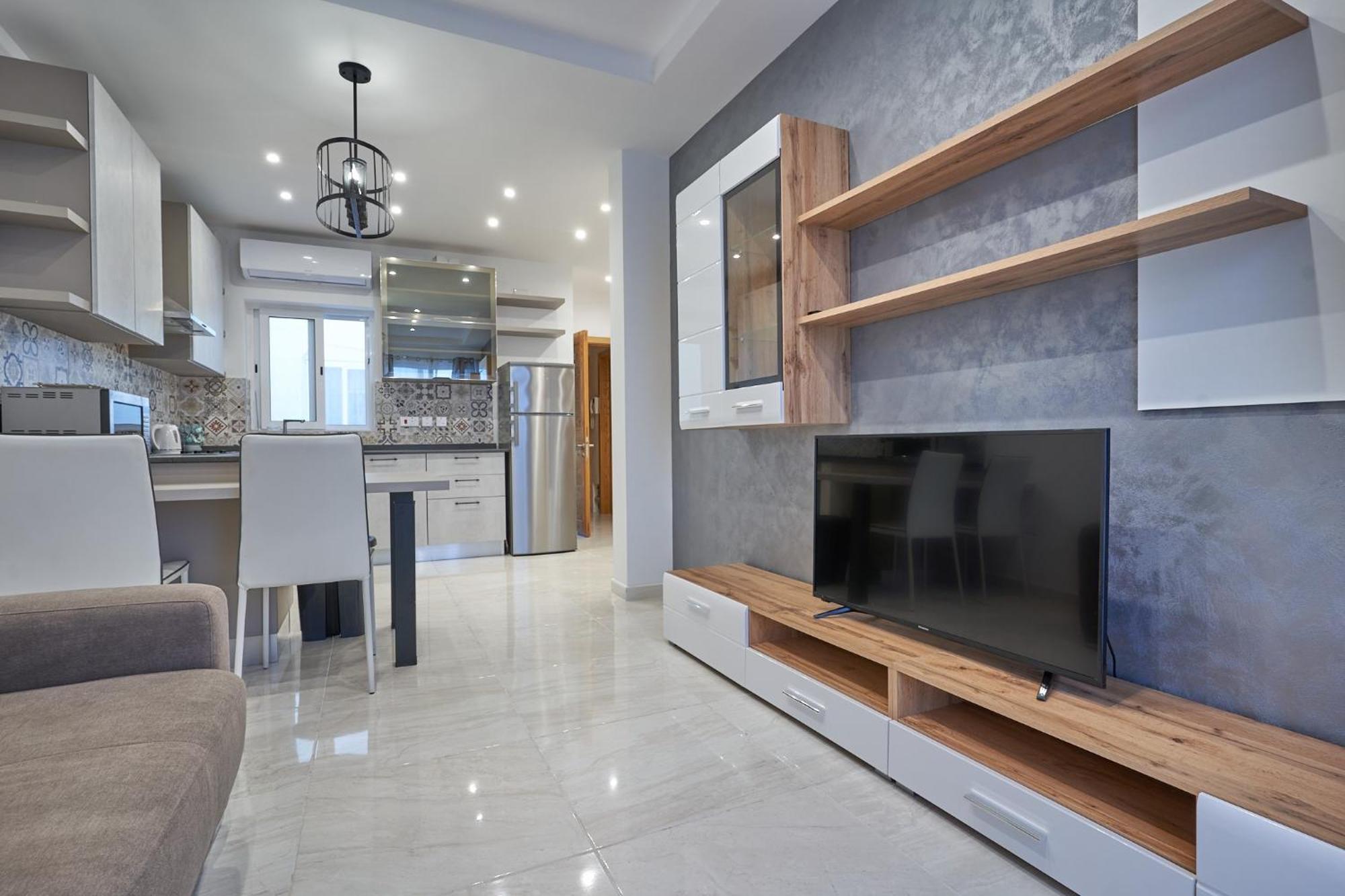 Full Sun Getaway - 1br Apartment *